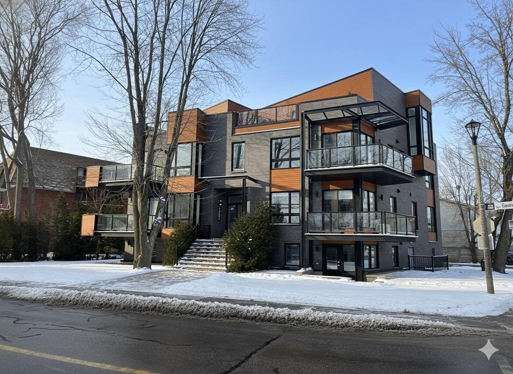 Frontage - 201-14692 Boul. Gouin O., Montréal (Pierrefonds-Roxboro), QC - Outdoor With Balcony With Facade