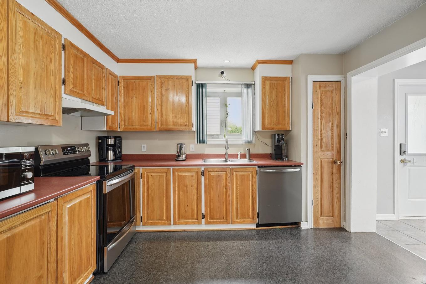 Cuisine - 12 Boul. Lorrain, Gatineau (Gatineau), QC - Indoor Photo Showing Kitchen With Double Sink