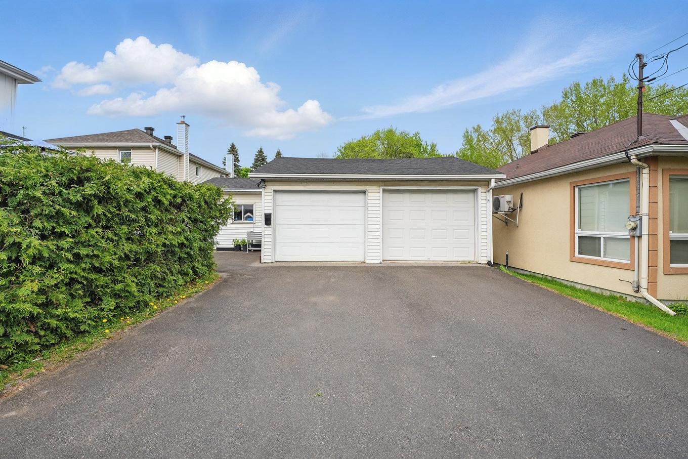 Garage - 12 Boul. Lorrain, Gatineau (Gatineau), QC - Outdoor With Exterior