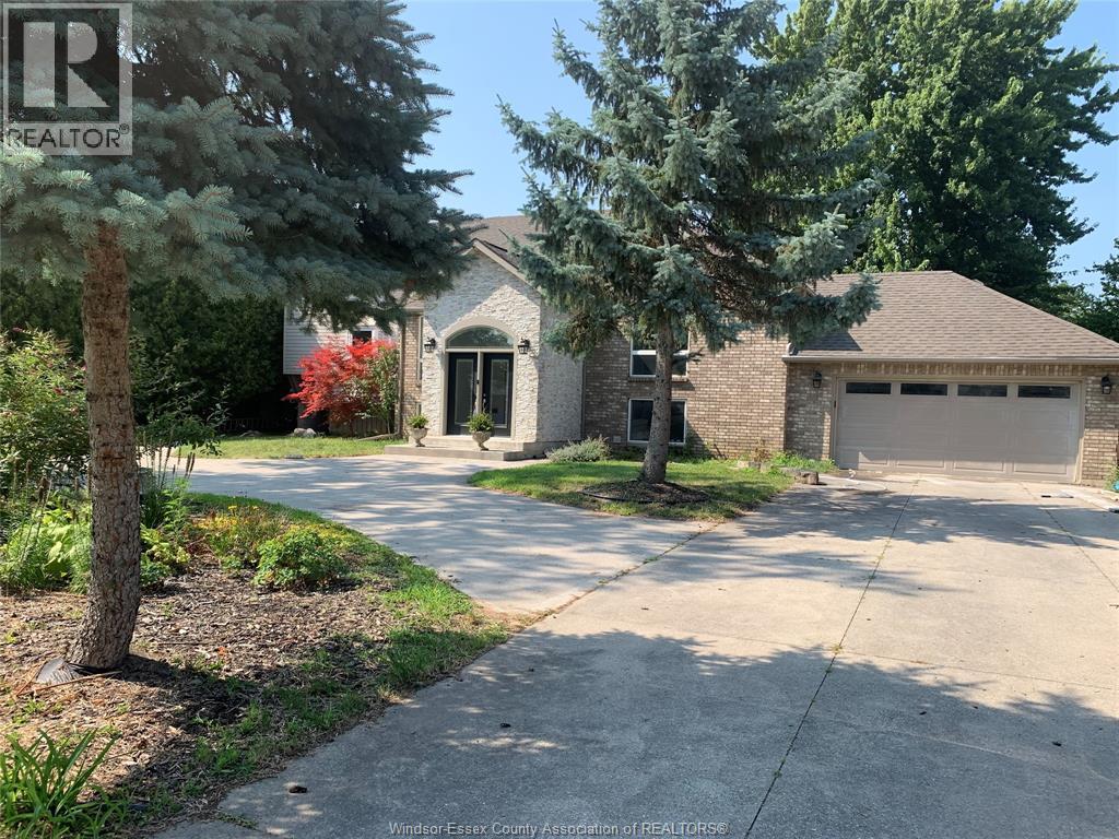 12042 Maisonneuve, Tecumseh, ON - Outdoor