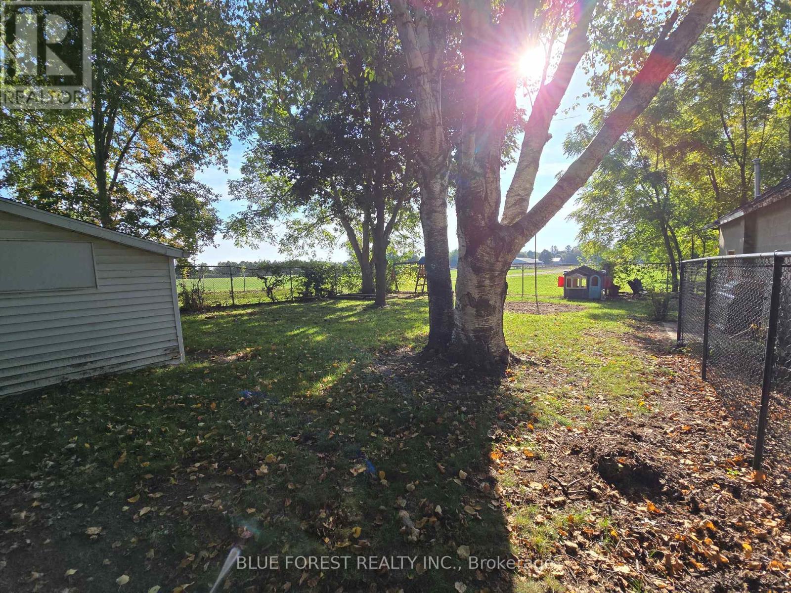 138 Centre Street, West Elgin (Rodney), ON - Outdoor