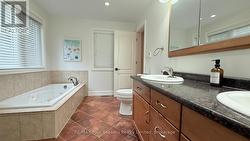 PRIMARY BATH ENSUITE PRIVELAGE -