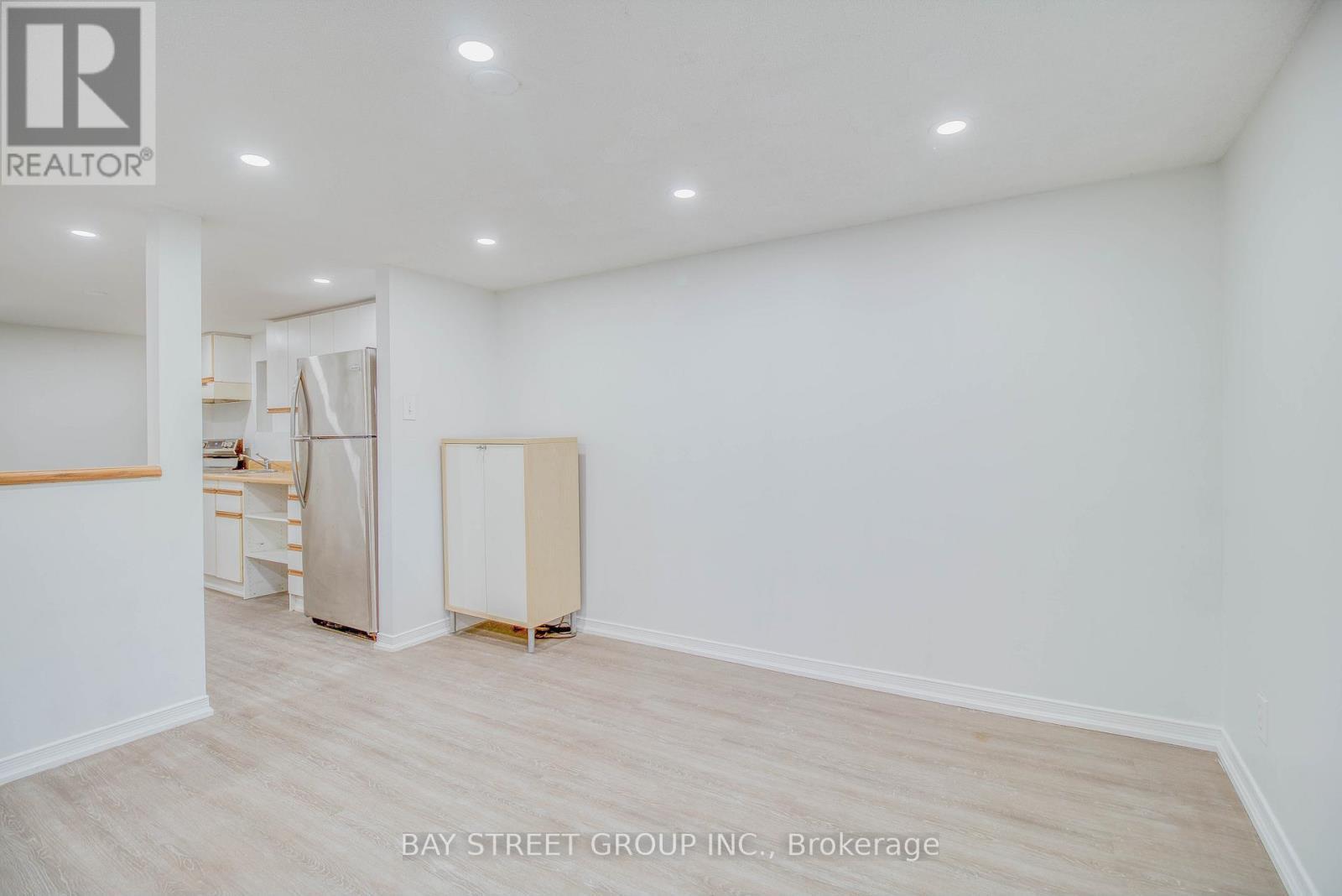 Basement #2 - 65 Davis Road N, Aurora, ON - Indoor