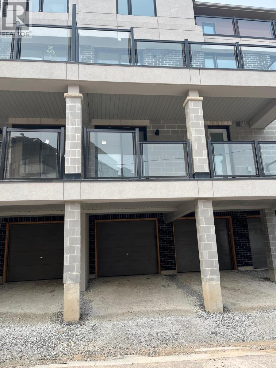 55 - 70 Knotsberry Circle, Brampton, ON - Outdoor With Balcony