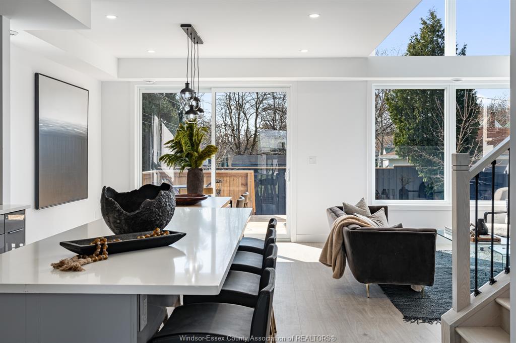 2035 Seneca Street, Windsor, ON