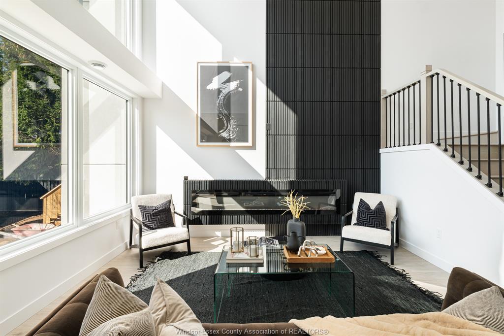 2035 Seneca Street, Windsor, ON