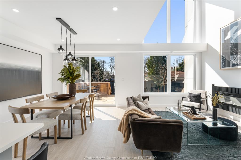 2035 Seneca Street, Windsor, ON