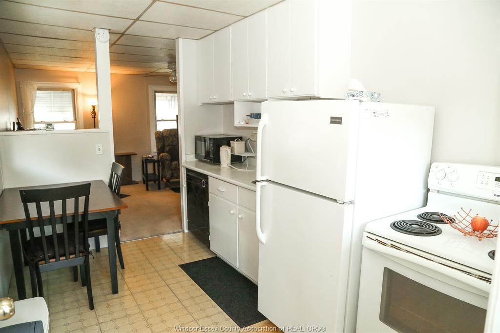 1922 Central, Windsor, ON