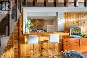 1033 Bayview Point Road, Lake Of Bays (Ridout), ON - Indoor Photo Showing Kitchen