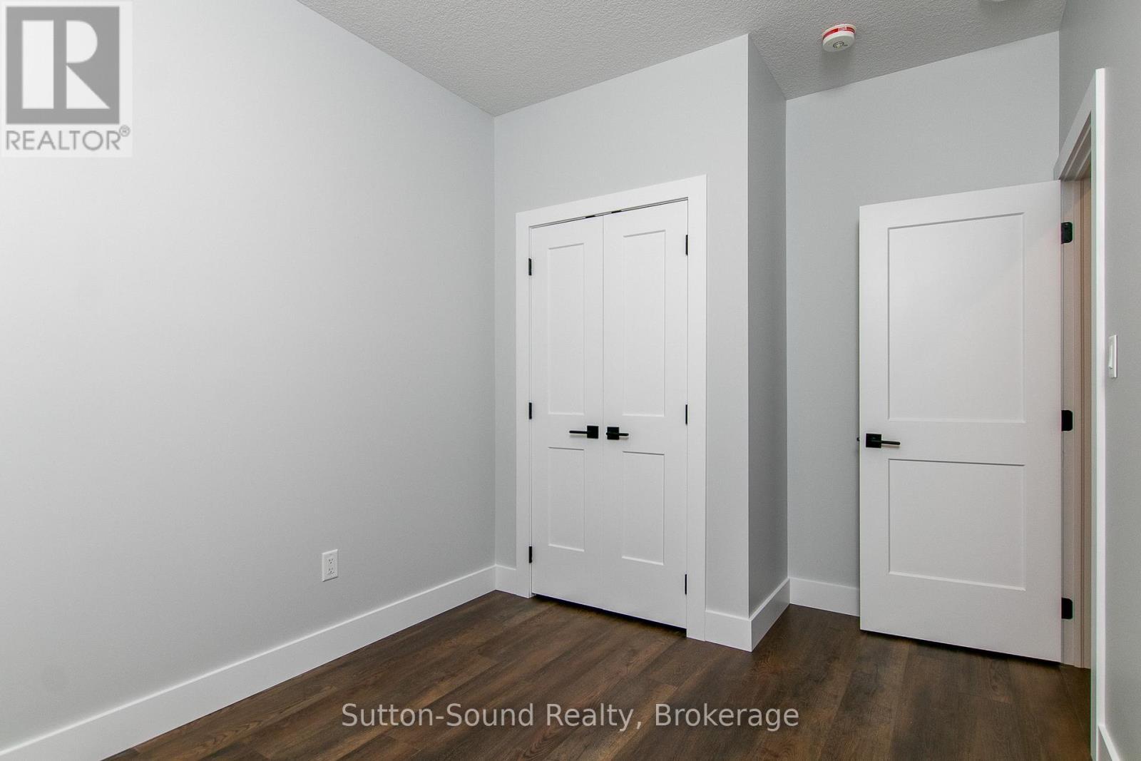 5 - 202 Queen Street W, South Bruce Peninsula, ON - Indoor Photo Showing Other Room