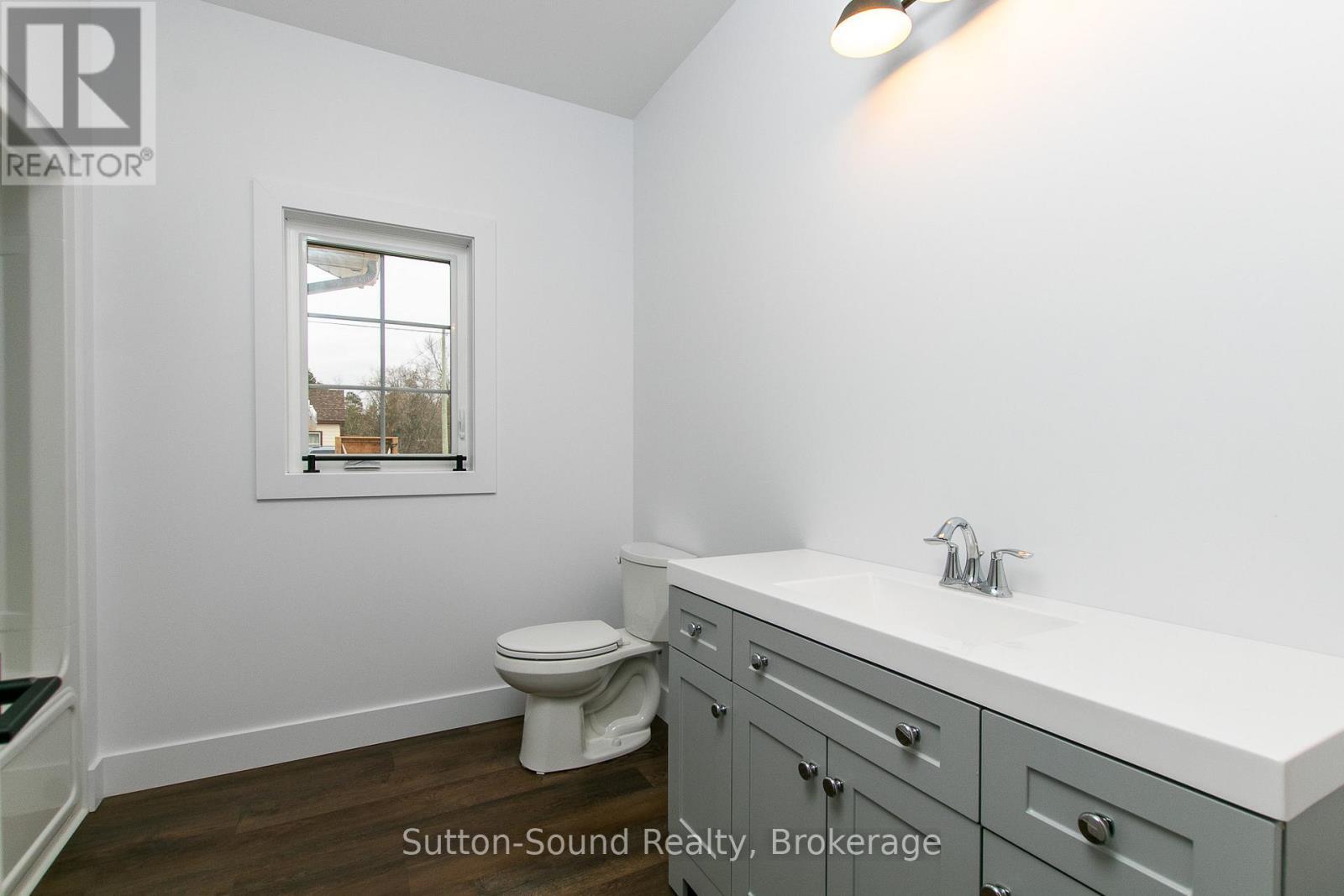 5 - 202 Queen Street W, South Bruce Peninsula, ON - Indoor Photo Showing Bathroom