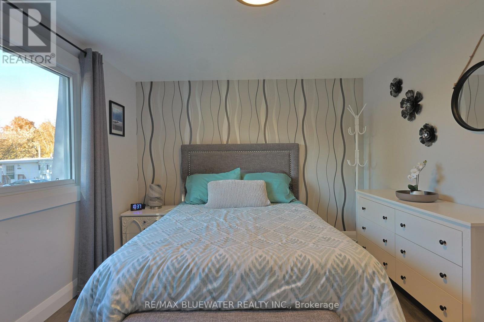 79 Pebble Beach Parkway, South Huron (Stephen), ON - Indoor Photo Showing Bedroom