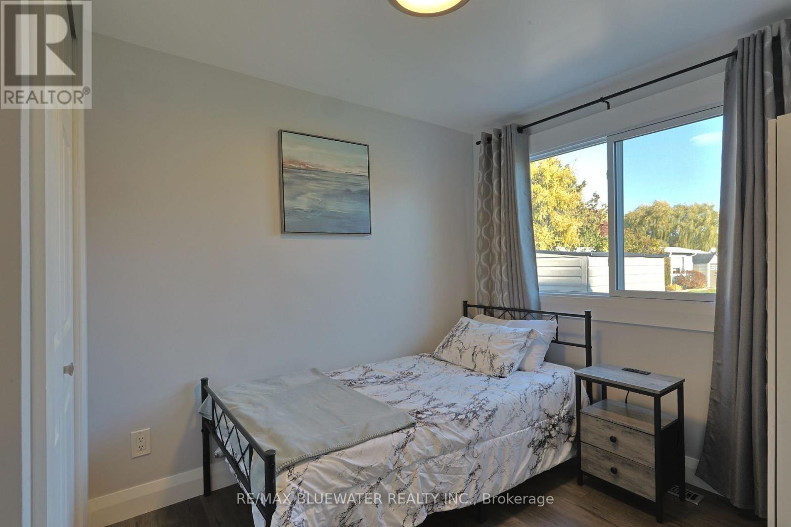 79 Pebble Beach Parkway, South Huron (Stephen), ON - Indoor Photo Showing Bedroom