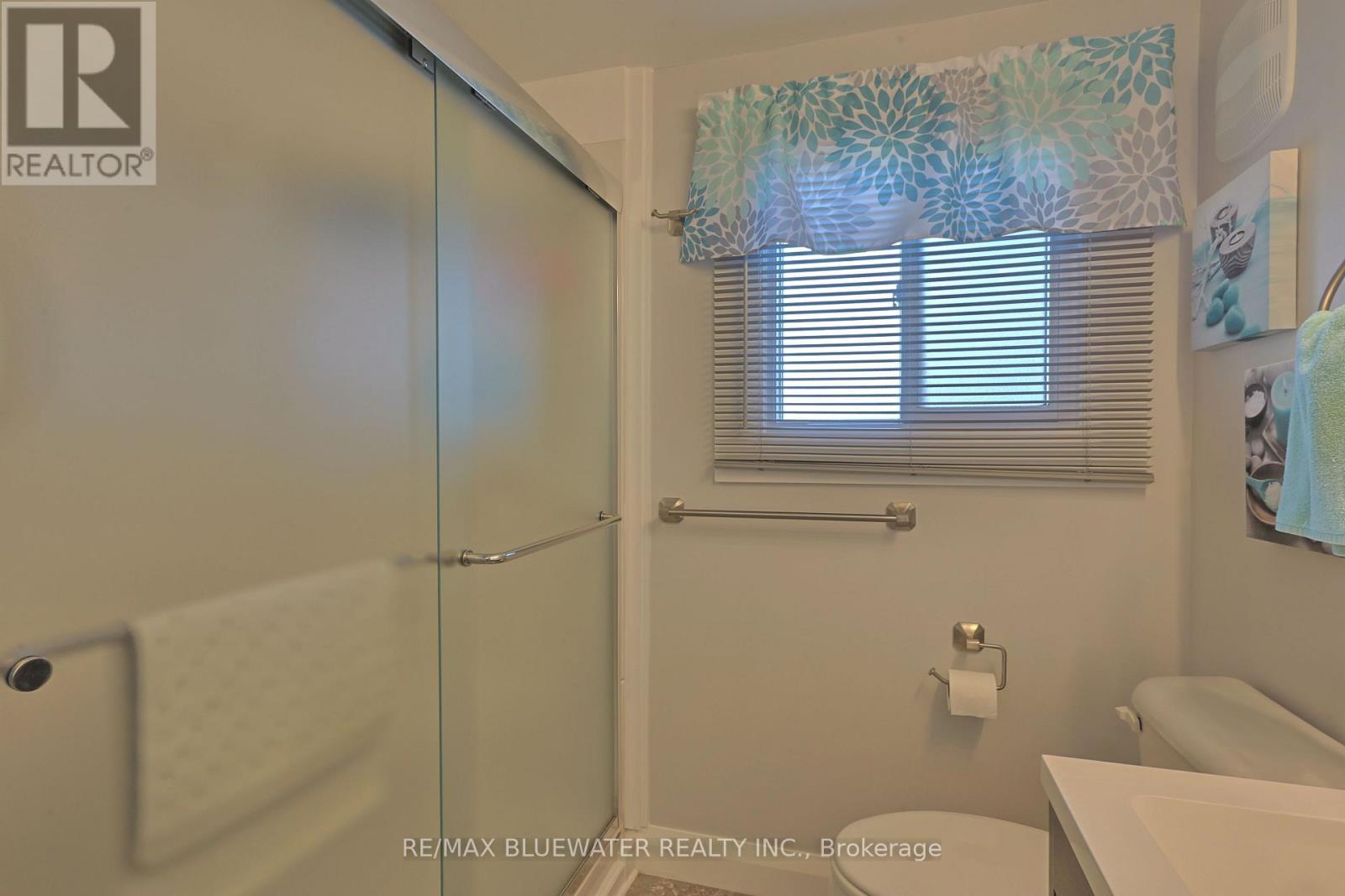 79 Pebble Beach Parkway, South Huron (Stephen), ON - Indoor Photo Showing Bathroom