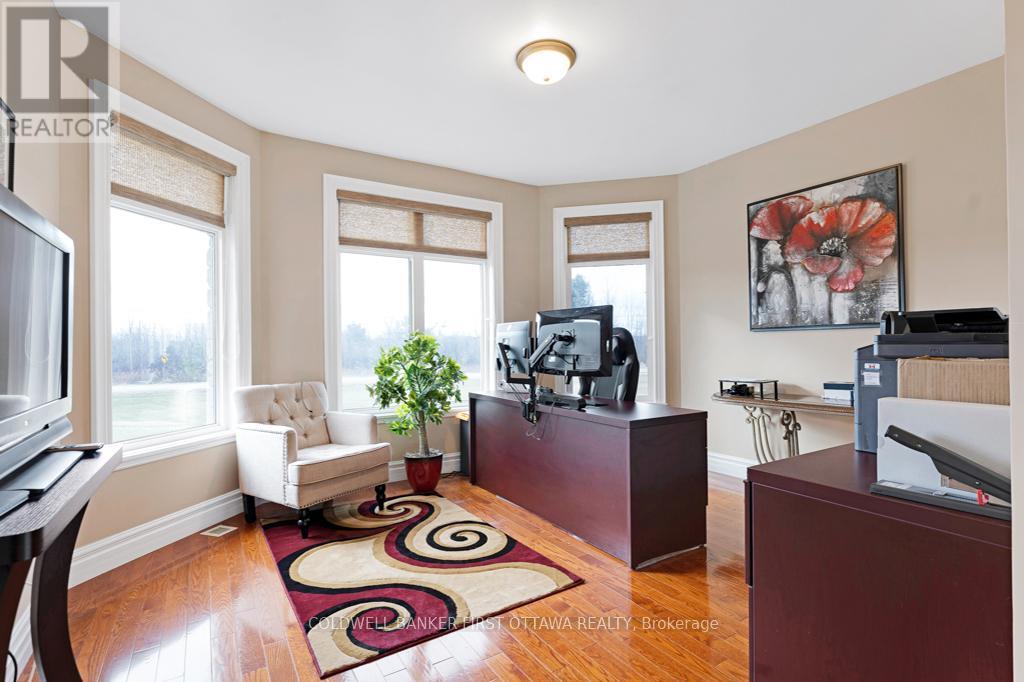 Third bedroom currently used as office - 556 West Point Drive, Drummond/North Elmsley, ON - Indoor Photo Showing Office