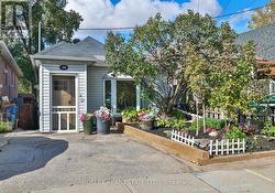 30 AILEEN AVENUE  Toronto, ON M6M 1E6