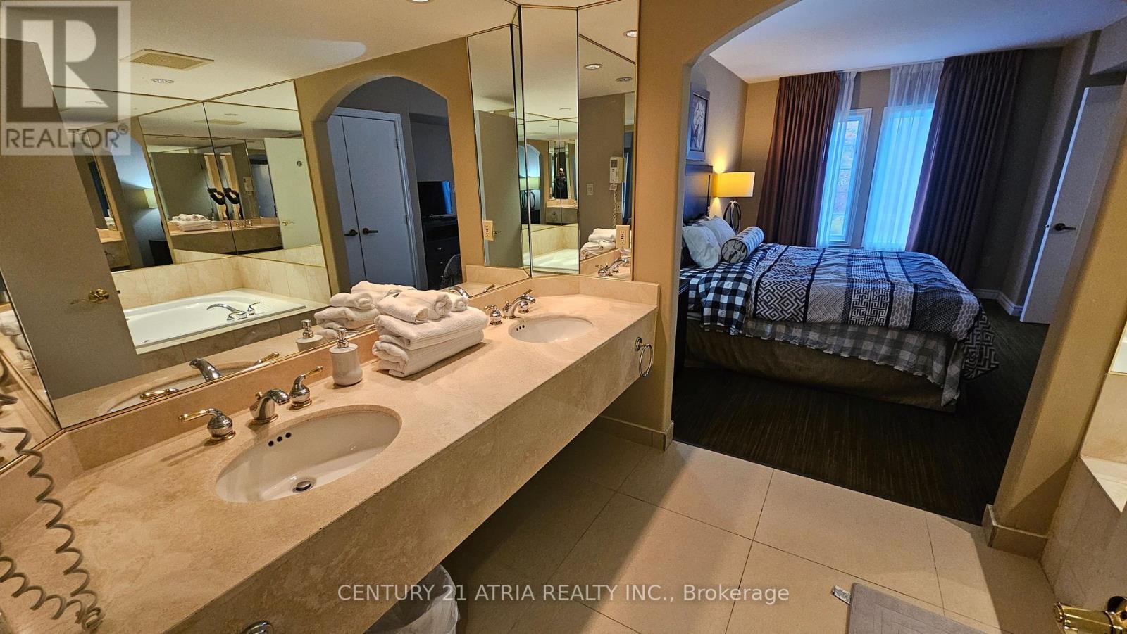 2074/75 - 90 Highlands Drive, Oro-Medonte, ON - Indoor Photo Showing Bathroom