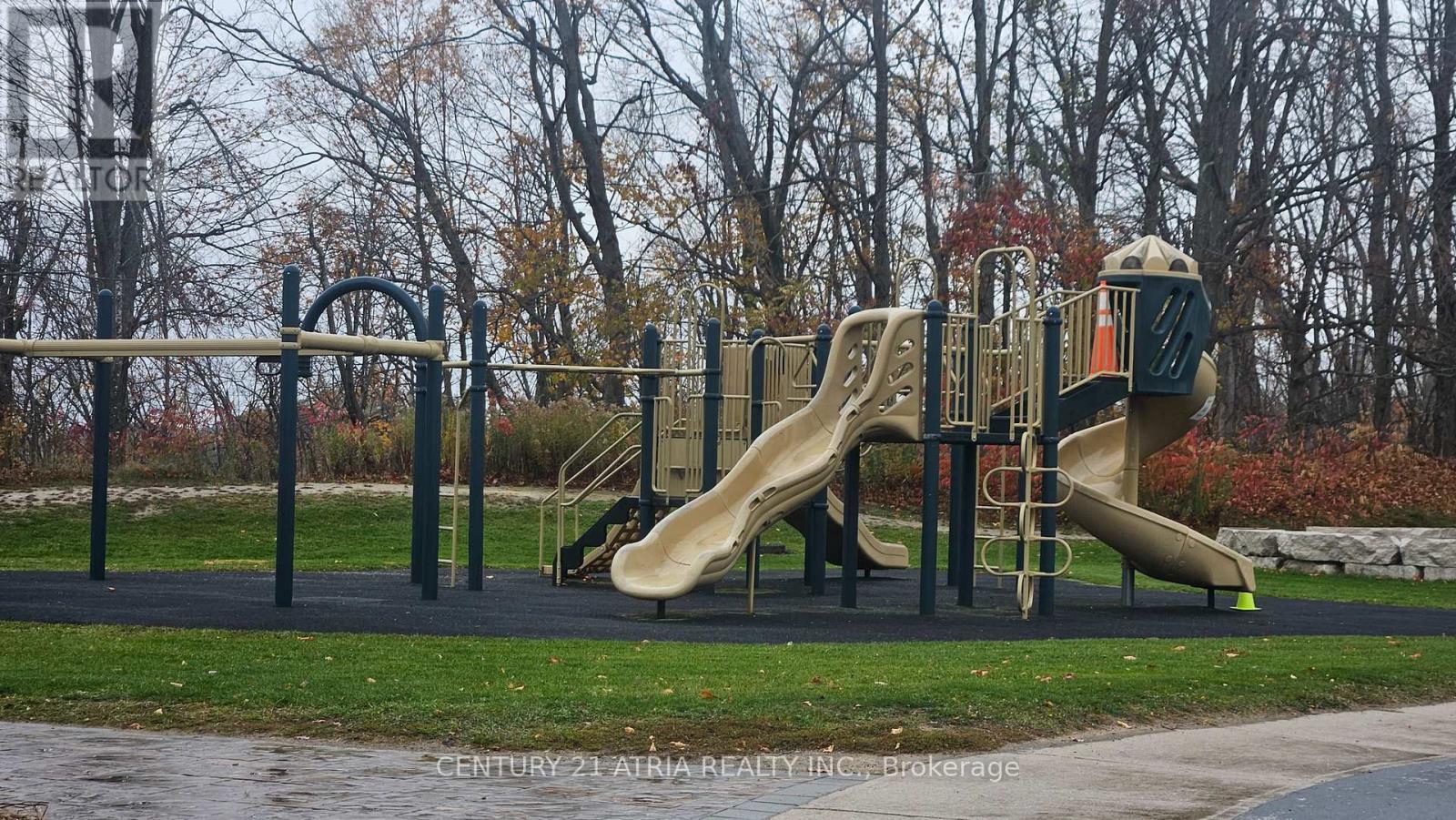 2074/75 - 90 Highlands Drive, Oro-Medonte, ON - Outdoor