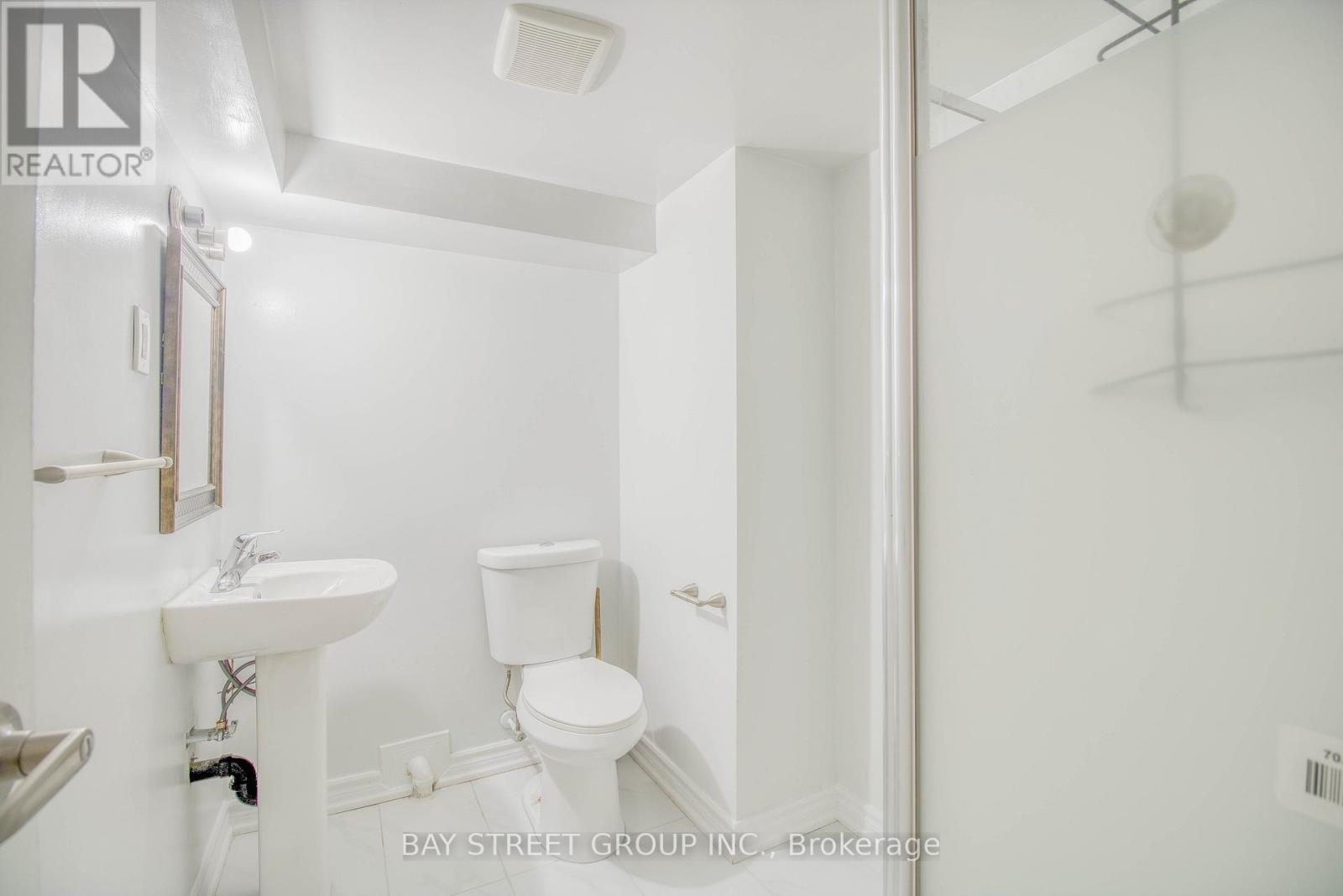 Basement #1 - 65 Davis Road N, Aurora, ON - Indoor Photo Showing Bathroom