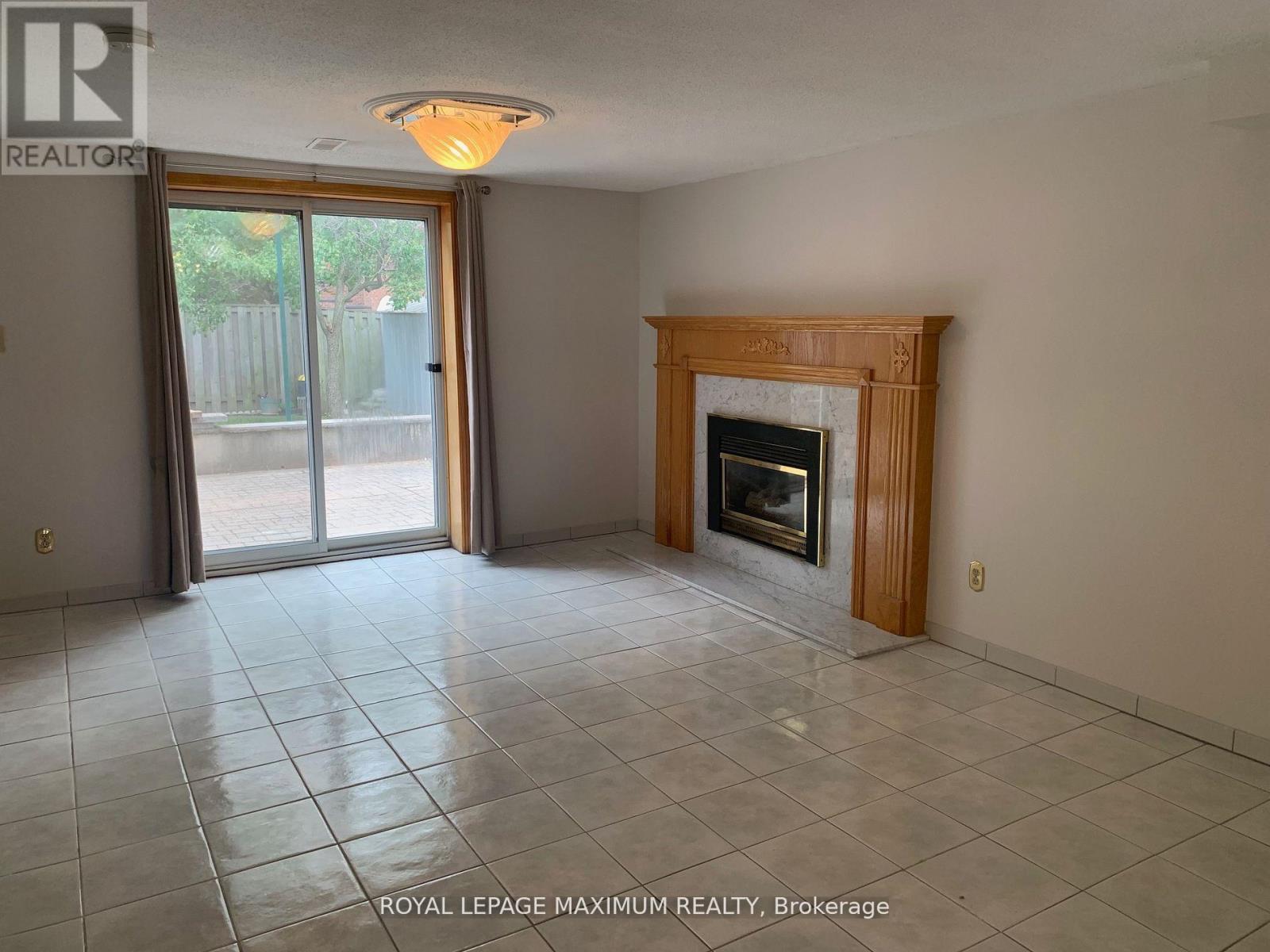 155 Rainbow Drive, Vaughan, ON - Indoor With Fireplace