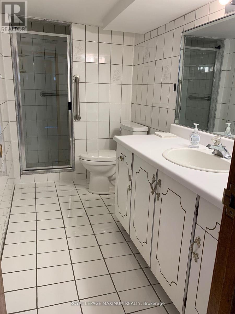 155 Rainbow Drive, Vaughan, ON - Indoor Photo Showing Bathroom