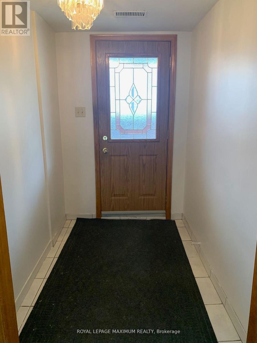 155 Rainbow Drive, Vaughan, ON - Indoor Photo Showing Other Room