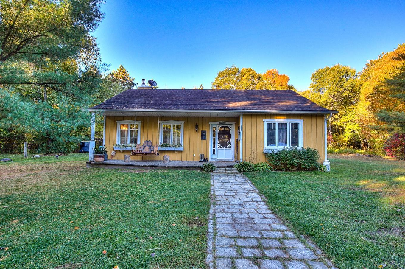 Façade - 3315Z Ch. De La Rivière-Du-Nord, Mirabel, QC - Outdoor With Deck Patio Veranda
