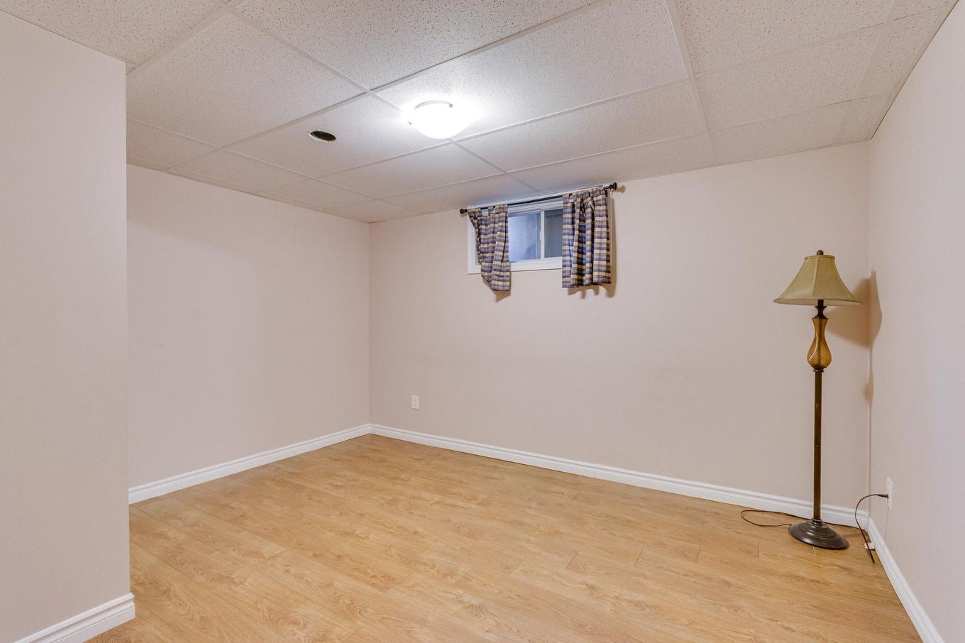 Chambre à coucher - 36 Rue Jean-Louis-Morin, Gatineau (Aylmer), QC - Indoor Photo Showing Other Room