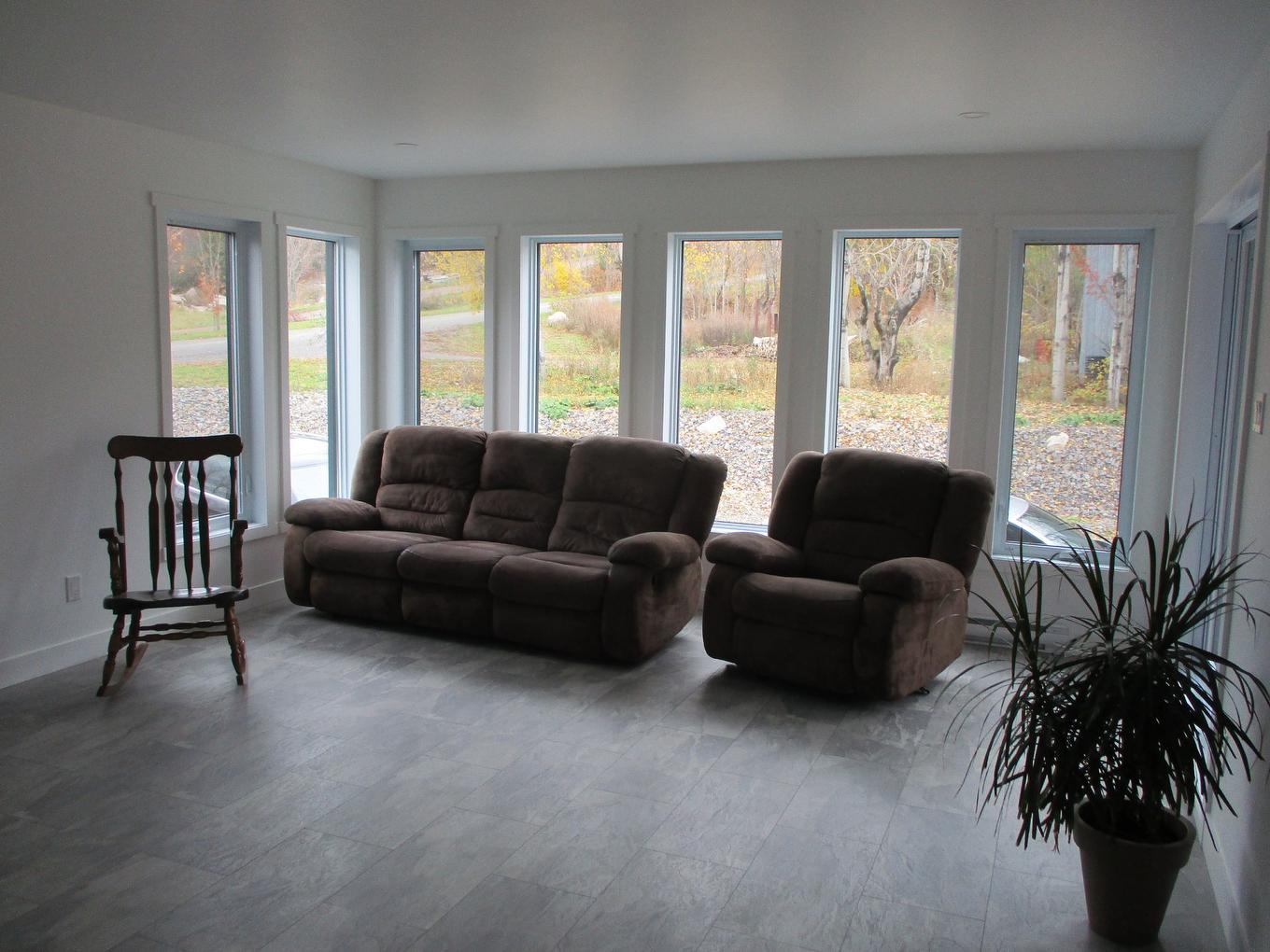 Living room - 344 3E Rang E., Sainte-Anne-De-La-Pocatière, QC - Indoor Photo Showing Living Room
