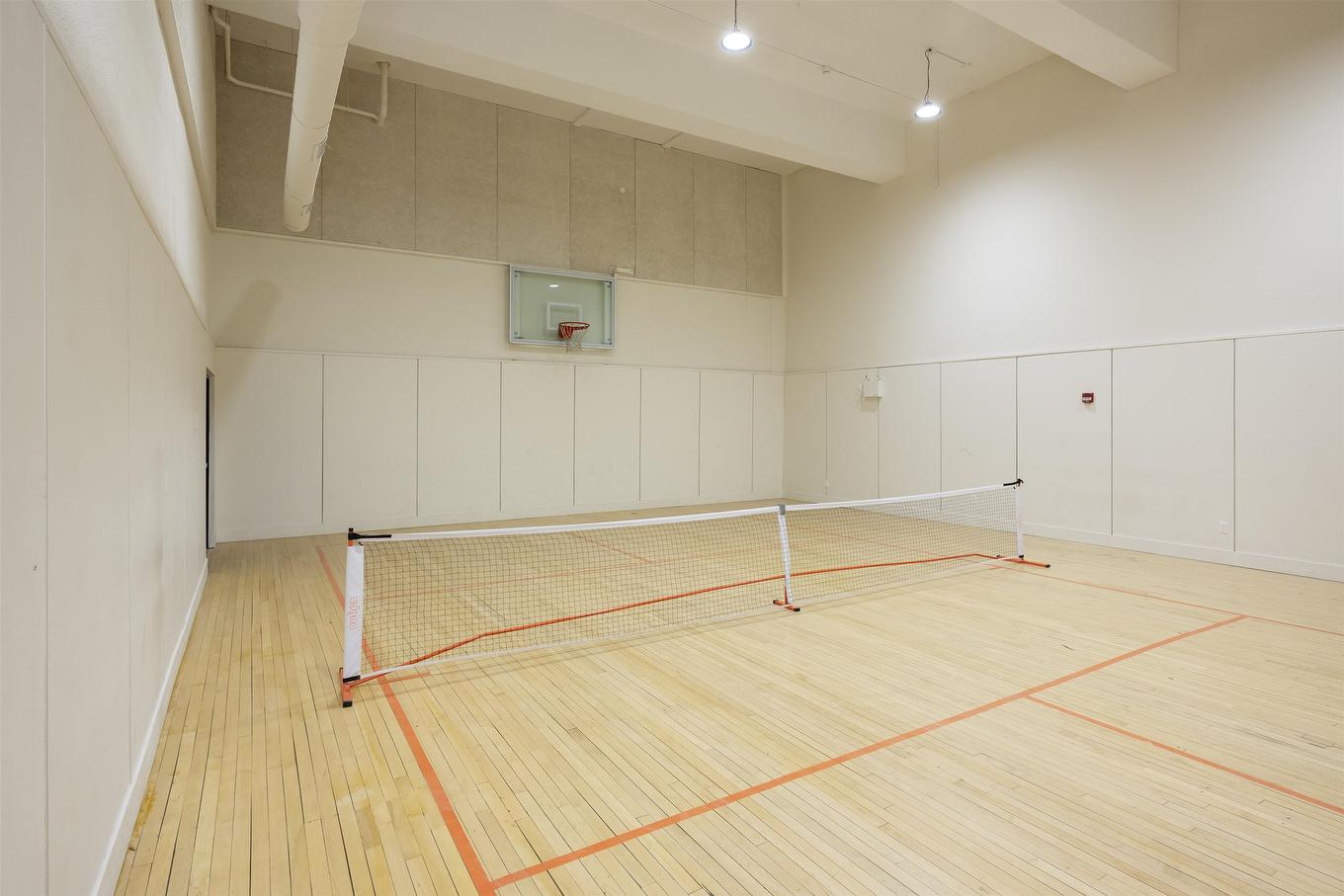 3209 96 High Street N, Thunder Bay, ON - Indoor Photo Showing Other Room