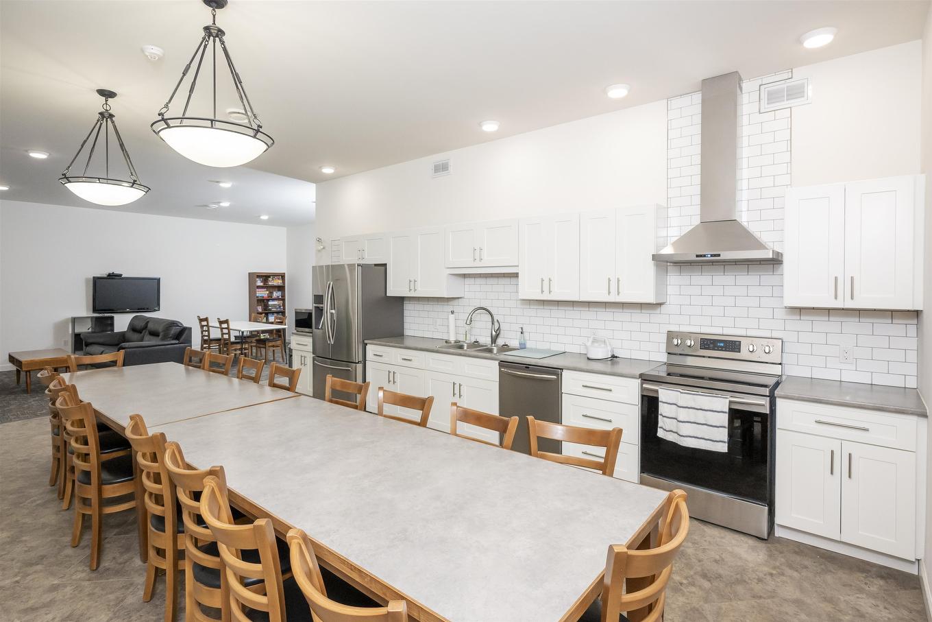 3209 96 High Street N, Thunder Bay, ON - Indoor