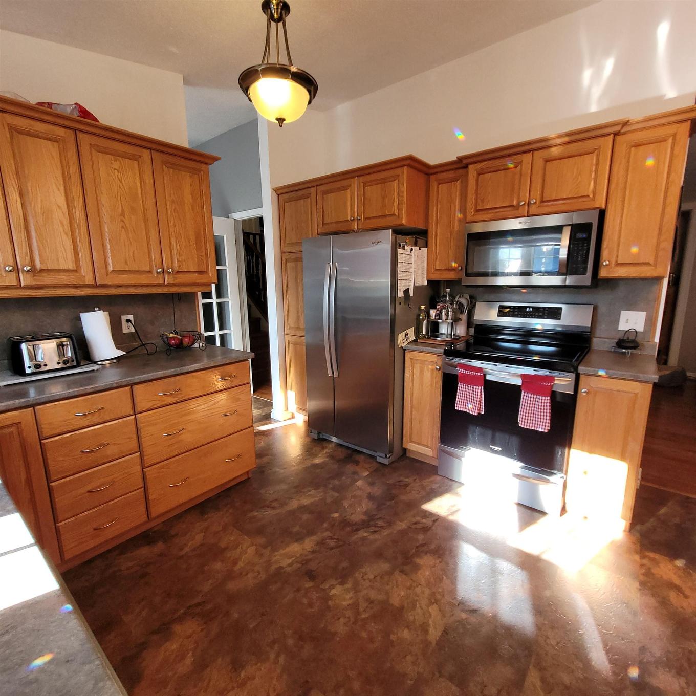 34 Hemlo Drive, Marathon, ON - Indoor Photo Showing Kitchen