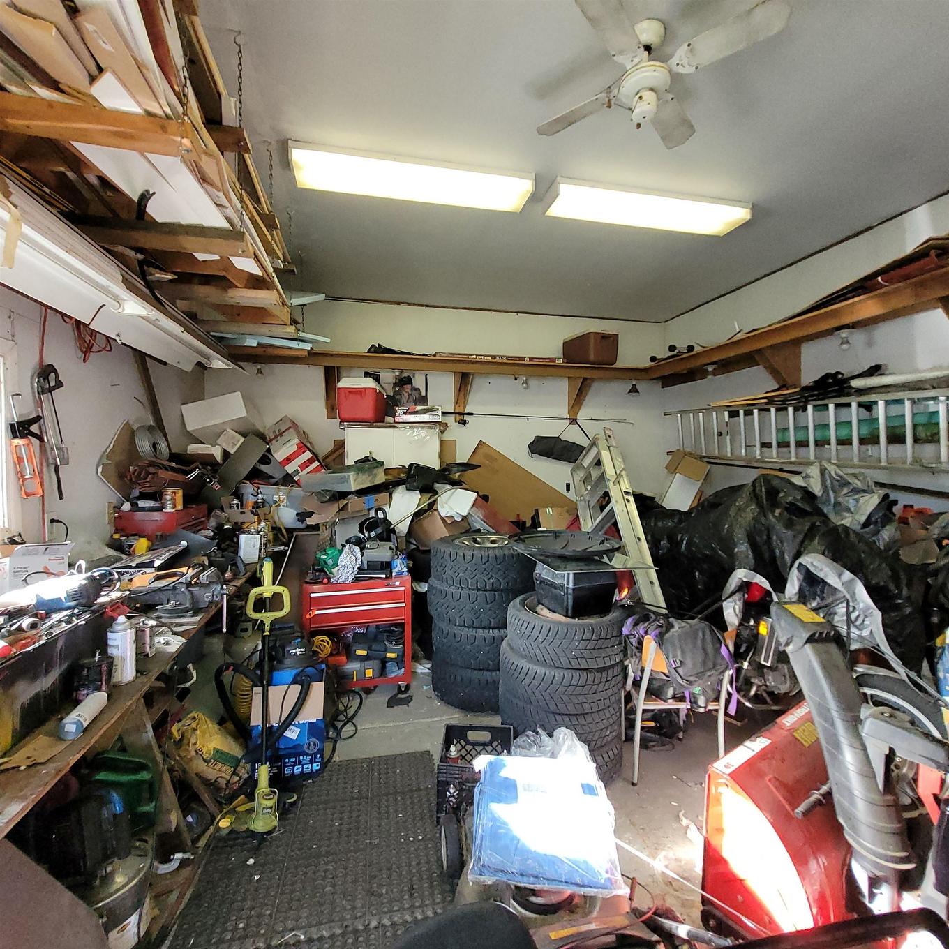34 Hemlo Drive, Marathon, ON - Indoor