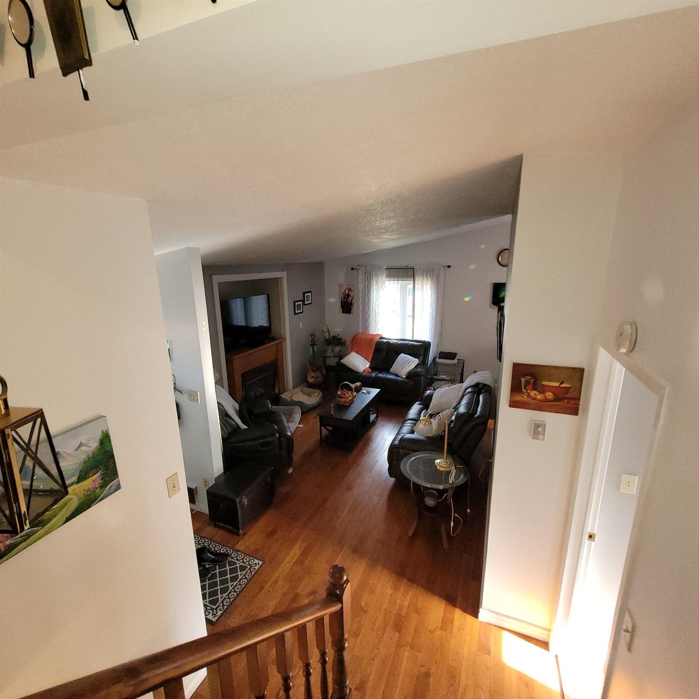 34 Hemlo Drive, Marathon, ON - Indoor
