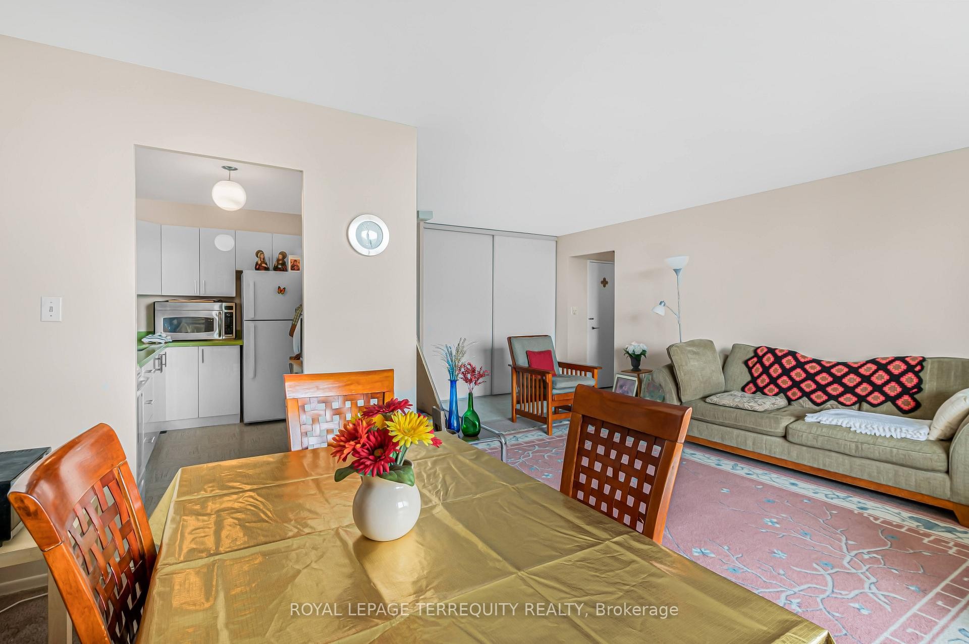 2807-5 Massey Square, Toronto, ON - Indoor Photo Showing Dining Room