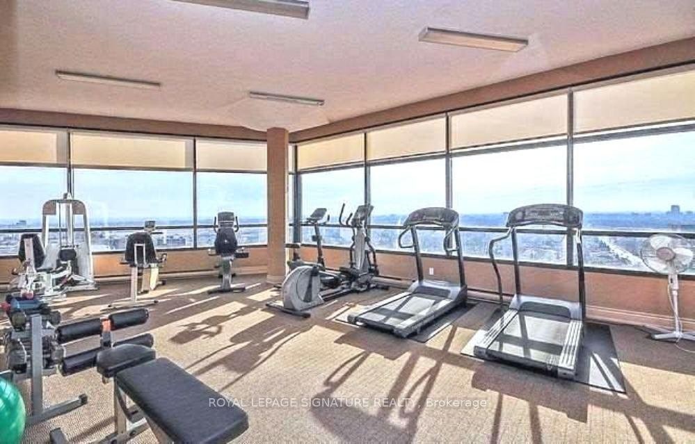 306-1300 Bloor Street, Mississauga, ON - Indoor Photo Showing Gym Room