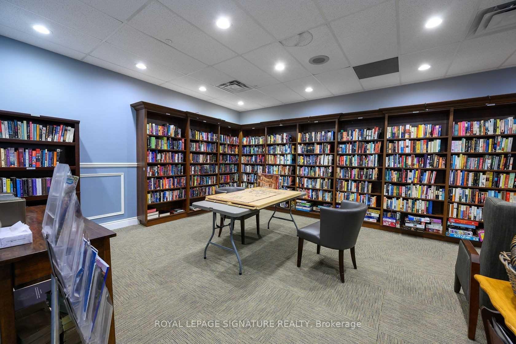 306-1300 Bloor Street, Mississauga, ON - Indoor Photo Showing Office