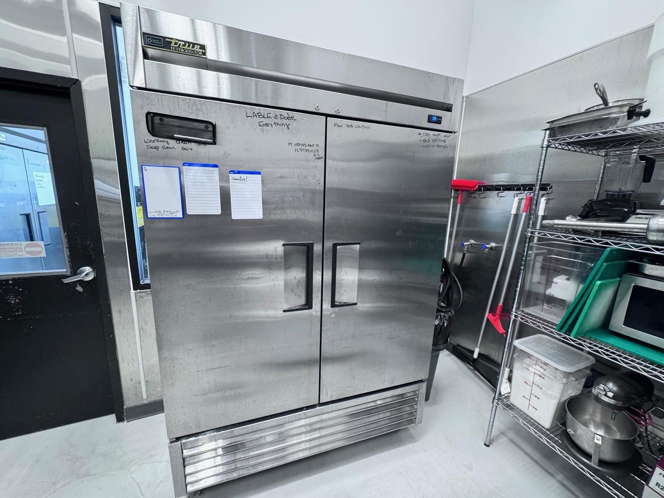 200 Red River Road, Thunder Bay, ON