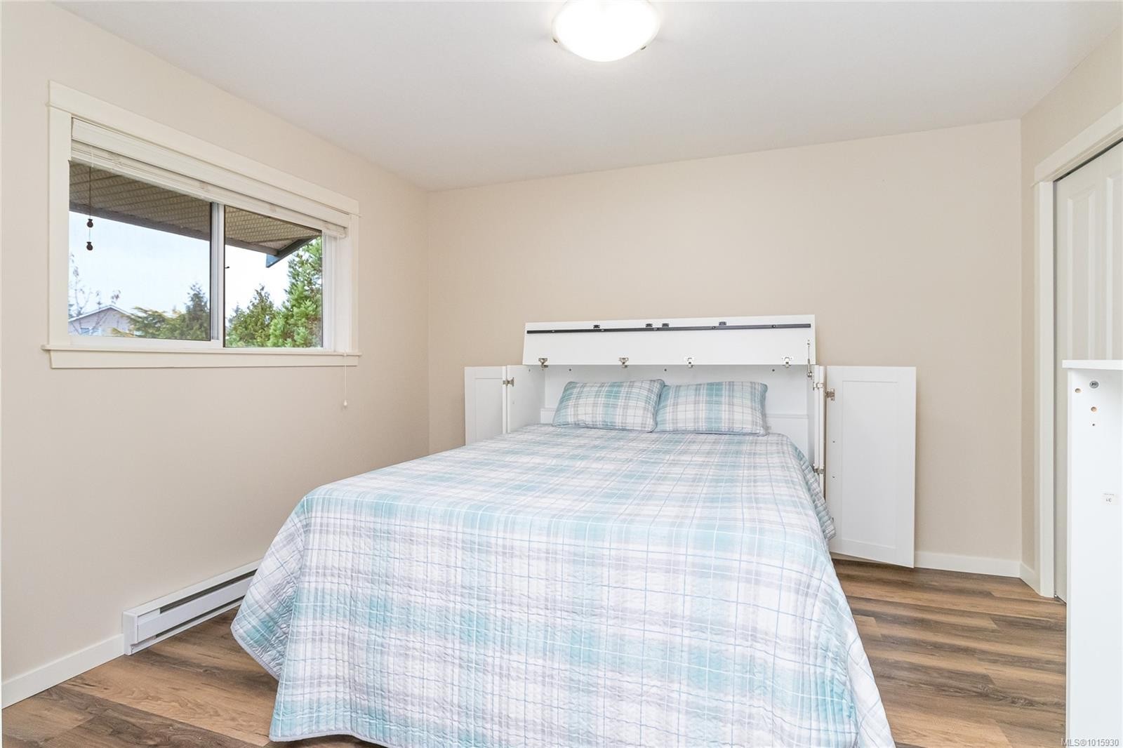 5996 Rockridge Rd, Duncan, BC - Indoor Photo Showing Bedroom