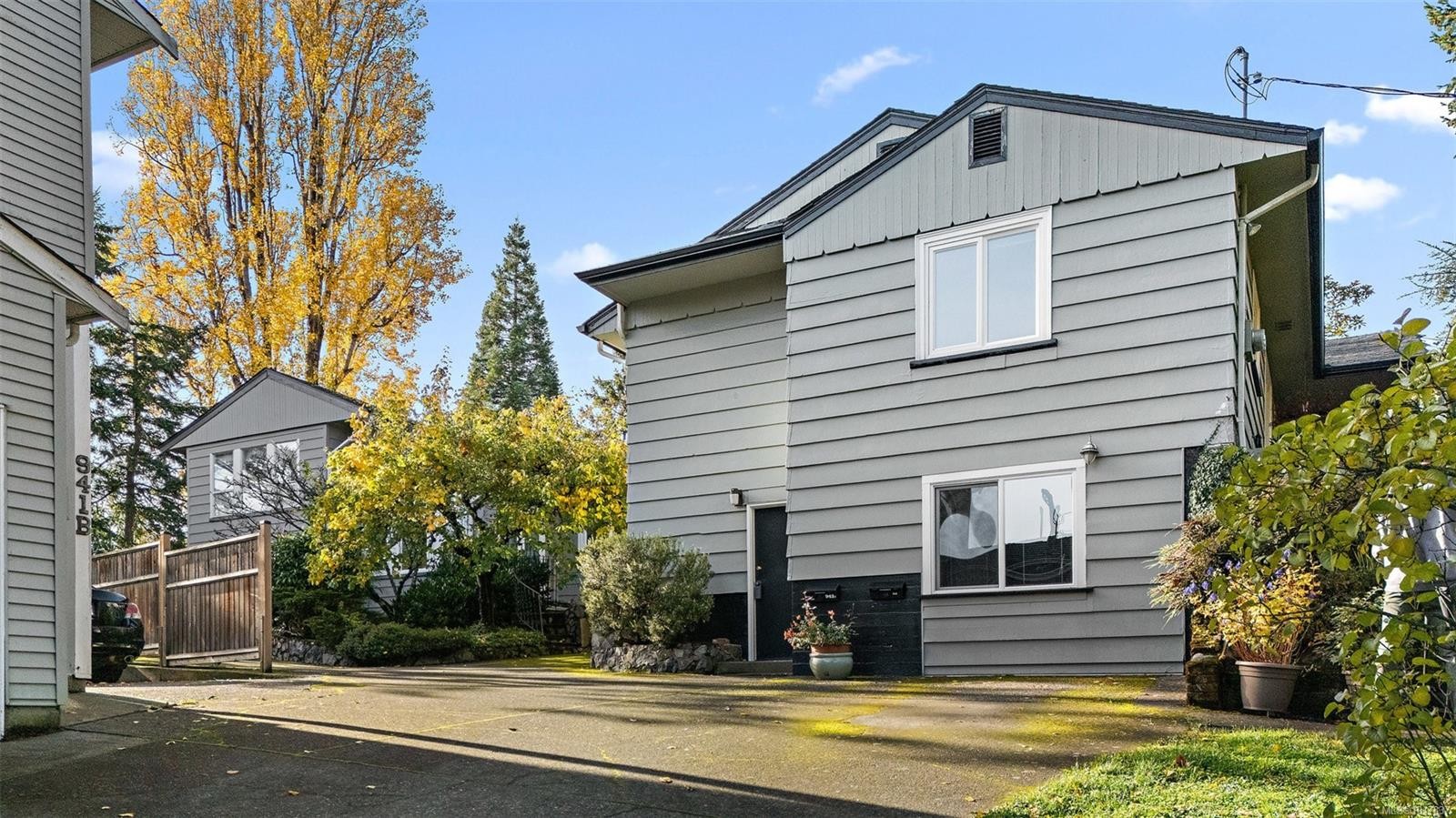 943 Selkirk Ave, Esquimalt, BC