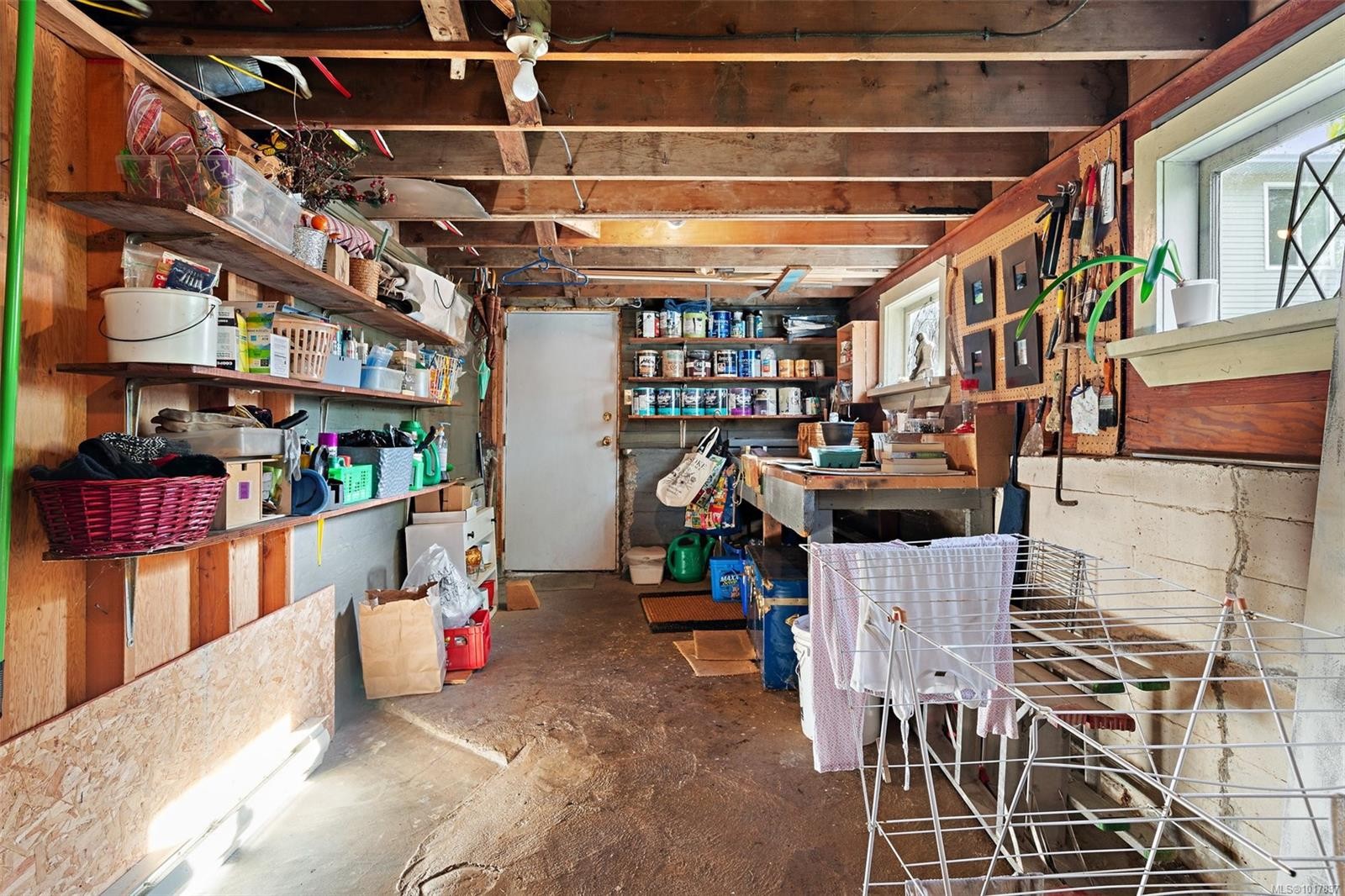 943 Selkirk Ave, Esquimalt, BC