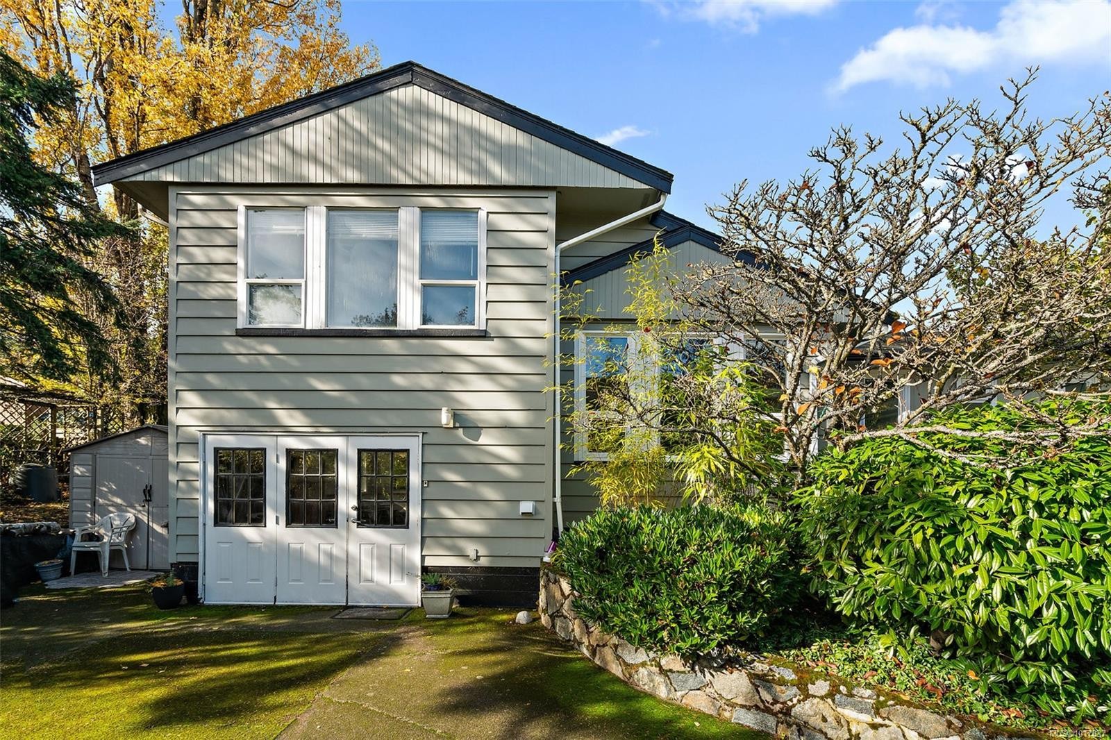 943 Selkirk Ave, Esquimalt, BC