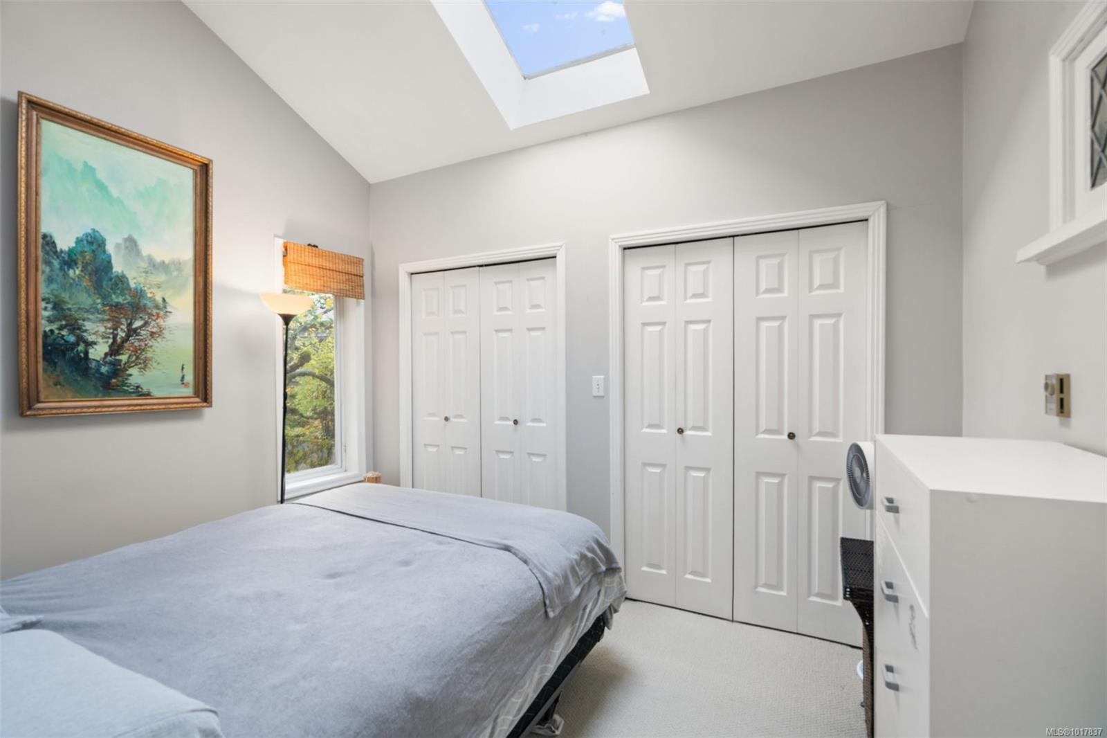 943 Selkirk Ave, Esquimalt, BC