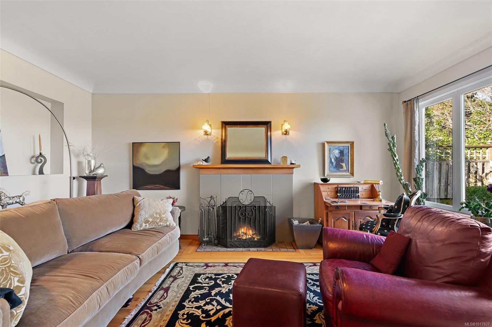 943 Selkirk Ave, Esquimalt, BC