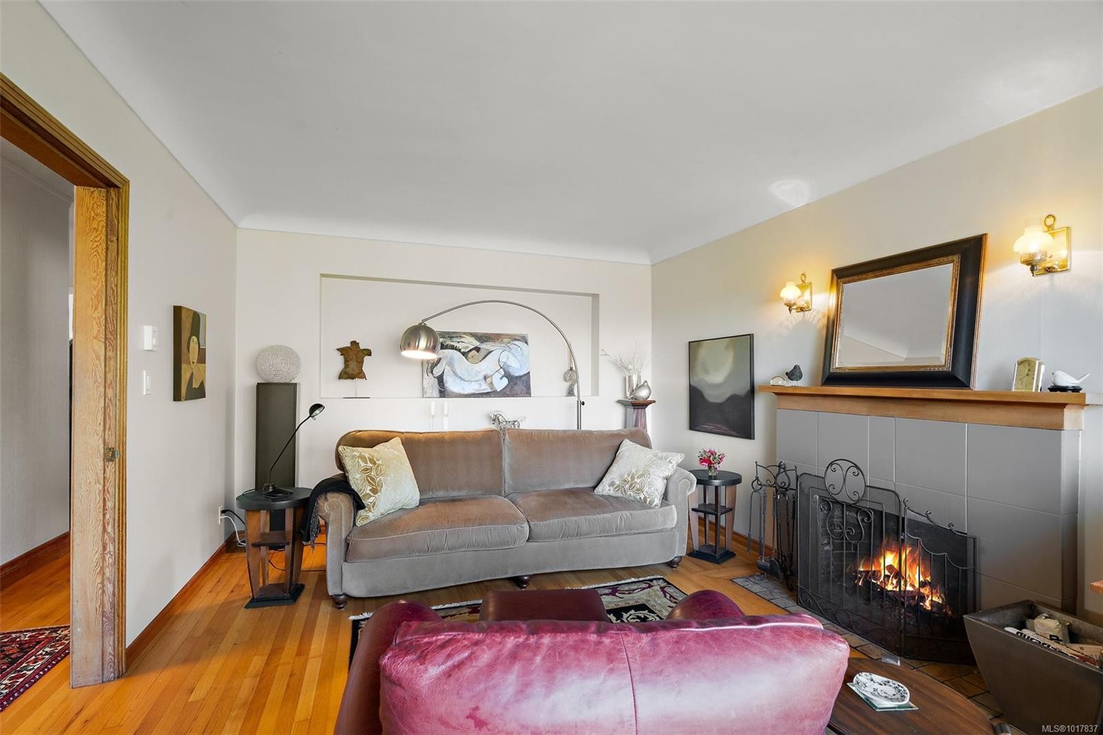 943 Selkirk Ave, Esquimalt, BC