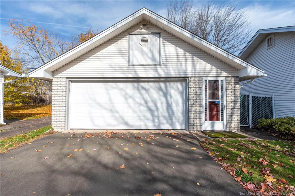 147 Hennessey Dr, Moncton, NB