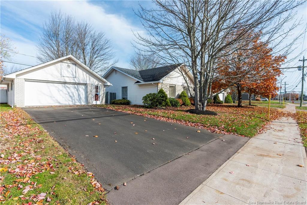 147 Hennessey Dr, Moncton, NB