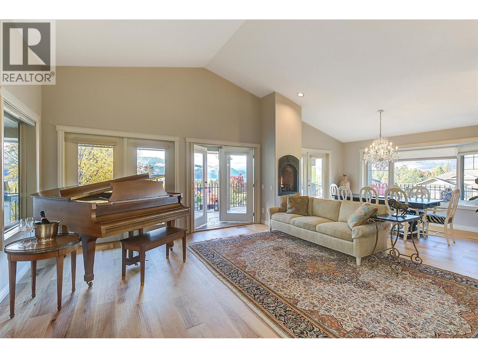 3275 Merlot Court, West Kelowna, BC - Indoor Photo Showing Other Room