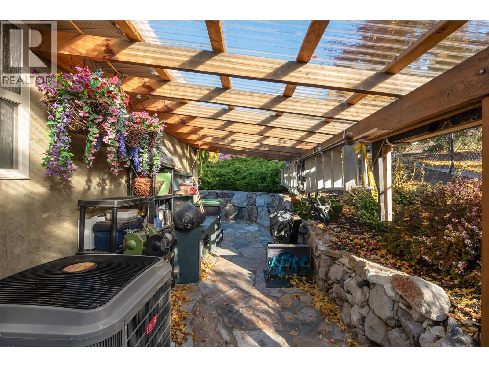 3275 Merlot Court, West Kelowna, BC - Outdoor