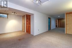 SITTING AREA / REC -